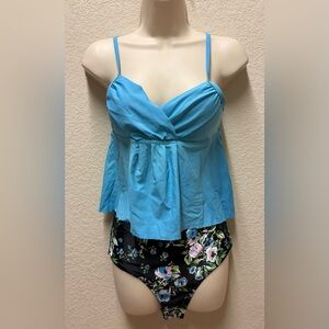 Beachsissi Two Piece Swimsuit Sz M